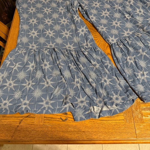 NEW Torrid Festi Tiered Flare Pull-on Pants Star Grid China Blue 4X Boho HIppie - Picture 11 of 14